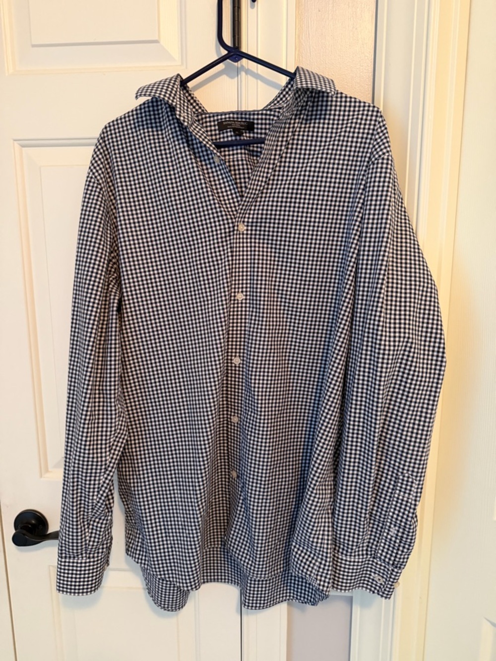 Men’s Classic Black & White Gingham Button-Up Shirt